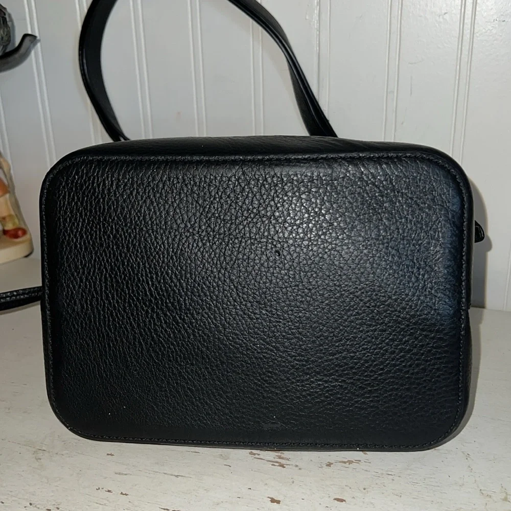 EUC Kate Spade black leather bucket purse bag